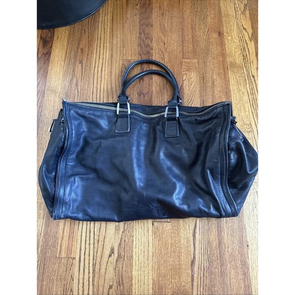 MUSIKA FRERE Handcrafted Leather Duffle Bag
